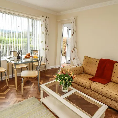 Beechwood View * Scarborough